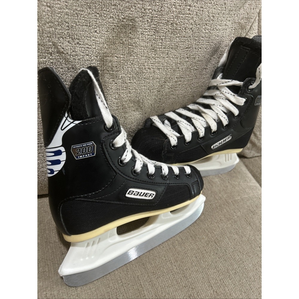 Bauer Impact 200 Youth 7 1/2 To 8 Ice Hockey Skates. 1x Use